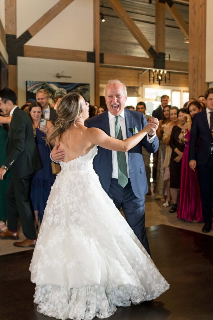 bride and dad first dance