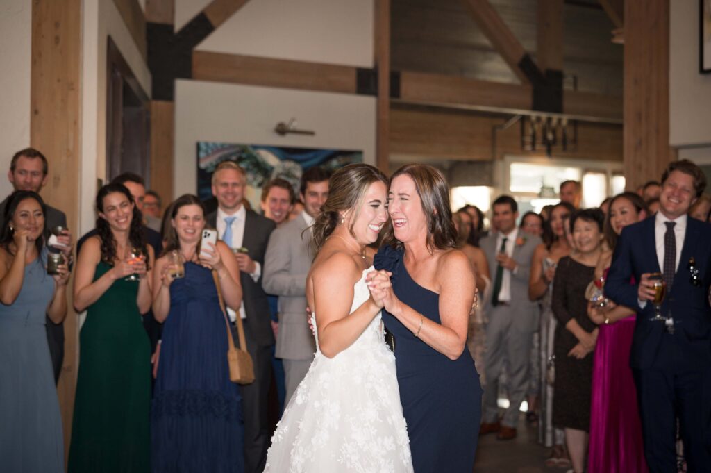 bride and mom first dance